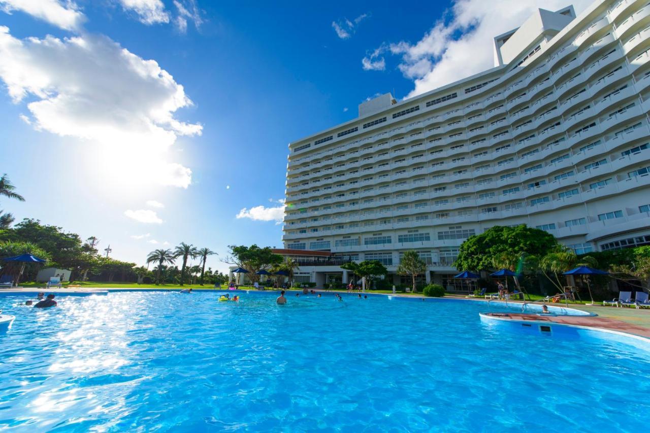 Royal Hotel Okinawa Zanpamisaki Yomitan Exterior foto